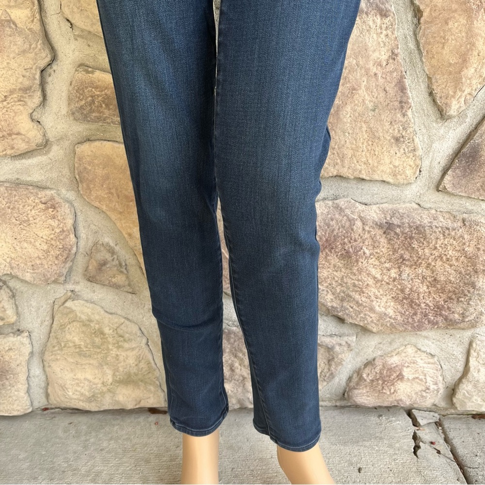 AMERICAN EAGLE | Dark Wash Super Hi-Rise Jeggings - Picture 5 of 11